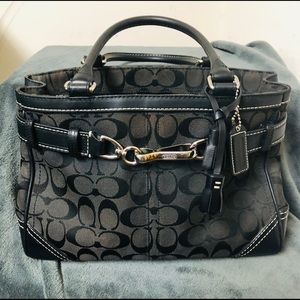 Gentle-loved Coach Satchel